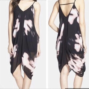 ASTR Dress Womens‎ Medium Butterfly Hem Ice Dye Tie Dye Black Contrast Strappy